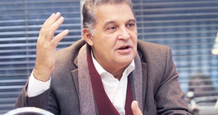 بعد إعلانه إحياء التراث بالذكاء الاصطناعي.. محسن جابر لـ عمرو مصطفى: عبدالحليم مش فأر تجارب