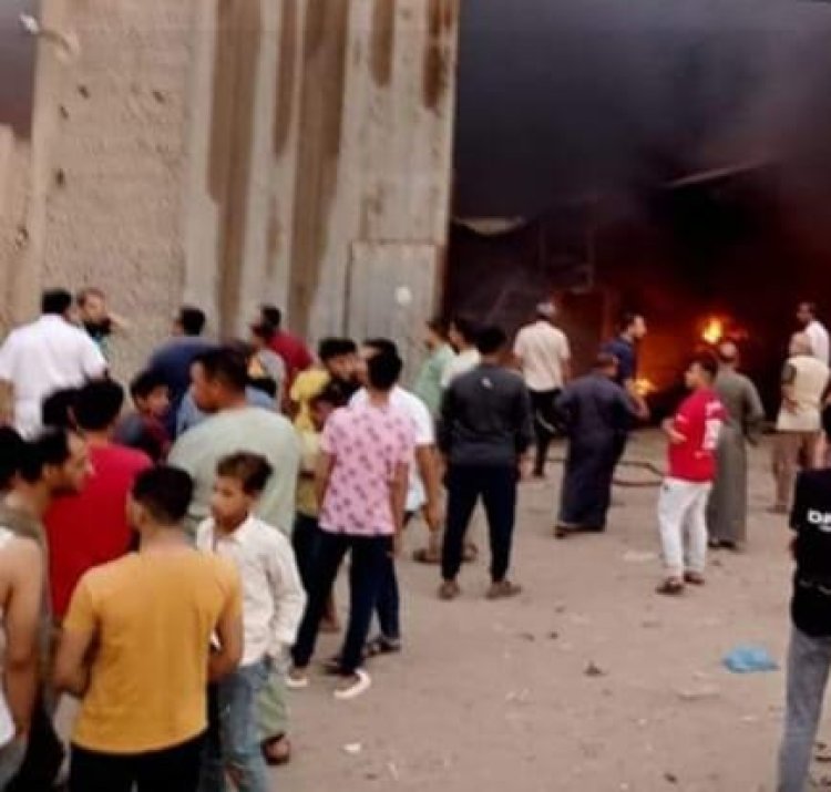 نشوب حريق هائل داخل مخزن كرتون بمنطقة أبو النمرس