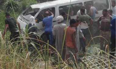 8 بينهم طفلين توأم.. ننشر أسماء مصابي انقلاب ميكروباص في قنا