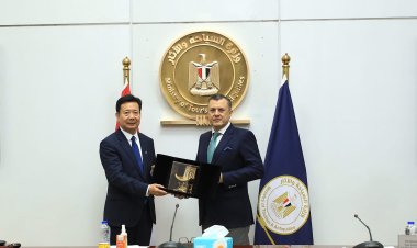 وزير السياحة يبحث مع نائب وزير الثقافة بالصين تعزيز أوجه التعاون