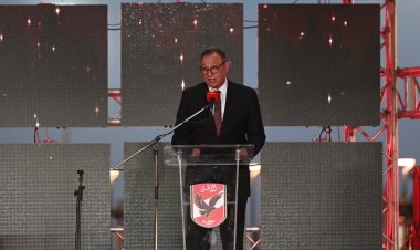 الخطيب: نتمنى أن تقوم وزارة الرياضة بإنشاء حمام السباحة بالفرع الجديد.. و«مش تدبيسة»