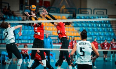 الأهلي يقيل مدرب سيدات الطائرة.. ويعين مصطفي ماجد 