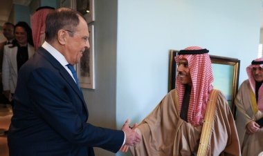 عبدالله بن زايد يشارك في اجتماع «أصدقاء بريكس» في جنوب أفريقيا