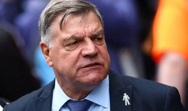 ليدز يونايتد يعلن انفصاله عن مدربه سام ألاردايس بالتراضي