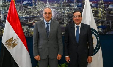 «سويلم والملّا» يناقشان عددًا من ملفات التعاون المشترك بين وزارتي البترول والري