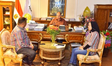 محافظ أسيوط يشدد على التفاعل مع شكاوى المواطنين ومتابعة مواقف السيارات