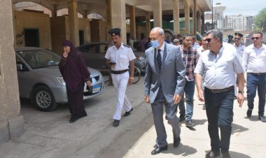 محافظ القليوبية يفتتح السوق الأسبوعي لبيع وشراء السيارات المُستعملة والجديدة في بنها