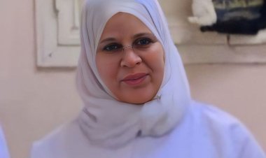 عيادة نصار لـ التأمين الصحي بالقليوبية تُكرم «أم هاشم».. 30 عامًا من الانضباط والتميز   