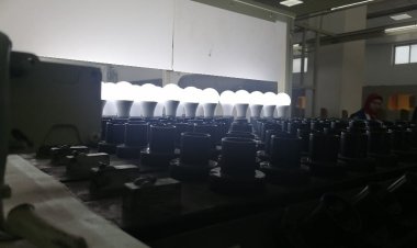 وزير الصناعة ومحافظ بورسعيد يتفقدان عددا من المصانع بجنوب بورسعيد