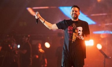 «مفيش أكل ولا كلام».. طقوس غريبة لـ محمد حماقي قبل صعوده على المسرح