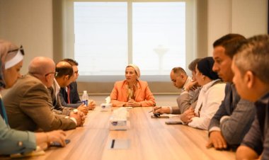 وزيرة البيئة تتفقد عددًا من المشروعات البيئية بالشركة المتحدة للورق والكرتون
