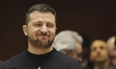 زيلينسكي يسخر من رد فعل روسيا بعد إعلان أوكرانيا سيطرتها على مناطق في باخموت