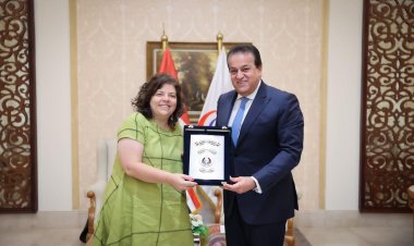 وزير الصحة يلتقي نظيرته الأرجنتينية لبحث سبل التعاون المشترك
