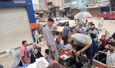 إقبال كبير على شراء الأسماك المطروحة بـ «40 و50 جنيه» وتوفير كميات بالمراكز تباعاً