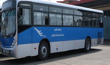 نجار يلقى مسن من أتوبيس بسبب إزعاجه للركاب بالجيزة 