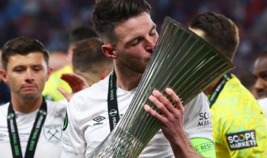 بعد الفوز بدوري المؤتمر.. وست هام يعلن رحيل «رايس»