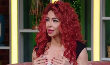 دوللي شاهين: «والدي مكنش شايفني حلوة.. وكان كل همي أتحرر من عقليته المتخلفة»