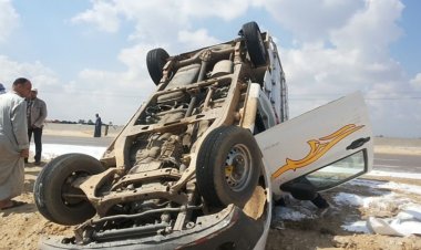 إصابة 4 أشخاص إثر انقلاب سيارة ربع نقل بمنطقة حدائق أكتوبر
