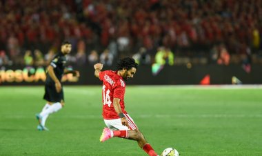 تفوق الأحمر.. تاريخ مواجهات الأهلي والوداد قبل نهائي أفريقيا