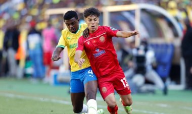 حيمود يفاجئ لاعبي الوداد قبل مواجهة الأهلي