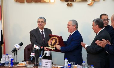 حضرها قيادات الهيئة ورؤساء التحرير.. تفاصيل ندوة وزير الكهرباء بـ«الوطنية للصحافة»