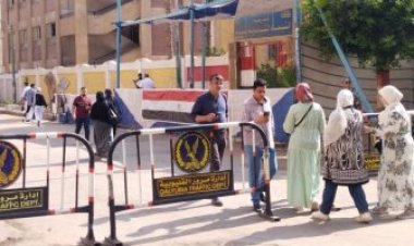 أمن القاهرة يعزز انتشاره بمحيط لجان الثانوية العامة لتأمين أداء 114 ألف طالب للإمتحانات 