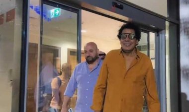 محمد منير يوجه رسالة لجمهوره عقب وصوله جدة لإحياء حفل «مشواري»