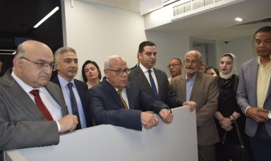 محافظ بورسعيد يفتتح فرع بنك «ميد بنك» بعد أعمال تطويره