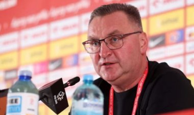 نادي أبها السعودي يتعاقد مع مدرب شارك بكأس العالم 2022