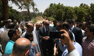 محافظ قنا يتفقد أعمال مشروع خط مياه الشرب الجديد بقرية أولاد نجم