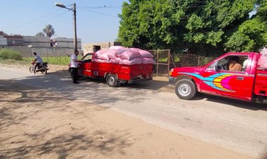 ضبط سيارتين محملتين بـ 5 طن قمح بدون ترخيص وتسليمها للمطاحن بدمشير في المنيا