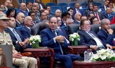 الرئيس السيسي:«اللى عايز يبنى بلد مابيخافش أبدًا إلا من ربنا اللى هيحاسبه»