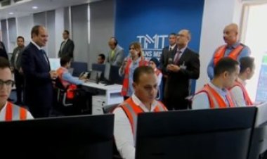 مدير محطة تحيا مصر للرئيس السيسى:«حجم التداول يصل إلى 1.5 مليون حاوية»