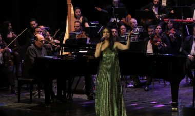 بـ «17 أغنية» هبة طوجي تتألق على مسرح دار الأوبرا المصرية (صور)