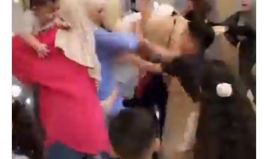 بالأيد وشد الشعر..  خناقة ستات تشعل السوشيال ميديا