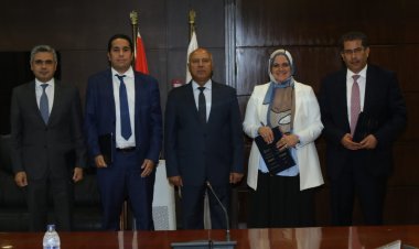 وزير النقل يشهد توقيع مذكرة تفاهم بشأن تأسيس شركة بين الوزارة وتحالف دولي - مصري