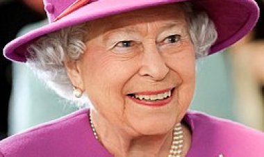 تعرّف على طريقة احتفال الملكة إليزابيث بعيد الأب