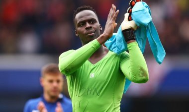 رسميا.. الأهلي السعودي يتعاقد مع حارس تشيلسي