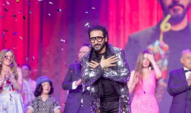 أحمد حلمي ينتهي من ثالث محطات مسرحيته ميمو في أبها