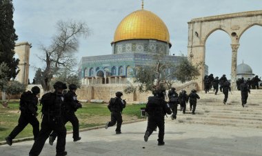 الاحتلال الإسرائيلي يقتحم المسجد الأقصى المبارك