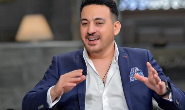 دياب يكشف سبب «كسر يد منى زكي» خلال الفترة الماضية