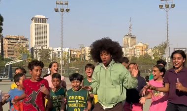 التيك توك الراقص الشهير نويل يغير من رقصته المشهورة للتعقيب!