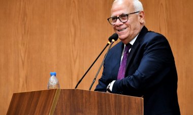 محافظ بورسعيد: يعقد مؤتمرًا مع ممثلي الأحزاب و النقابات المهنية والشباب والأجهزة التنفيذية