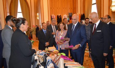 تحت رعاية وزارة الخارجية.. افتتاح معرض المنتجات المصرية والتراثية «اشتري فن مصري»