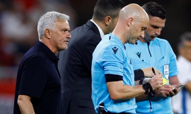 «يويفا» يوقف المدرب البرتغالي مورينيو 4 مباريات