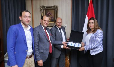 محافظ دمياط تشيد بجهود البنك الزراعى في المشاركة المجتمعية