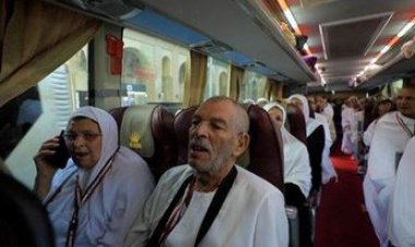 الداخلية: بدء تفويج حجاج القرعة من المدينة المنورة إلى مكة المكرمة (صور)
