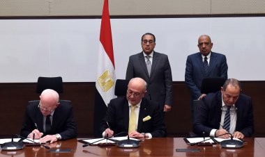"مدبولي" يشهد توقيع عقدي إيجار ووكالة لإعادة تأهيل وتشغيل مصنع غير مُستغل لمرشحات الكُلى