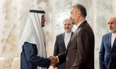 رئيس دولة الإمارات يستقبل وزير خارجية إيران