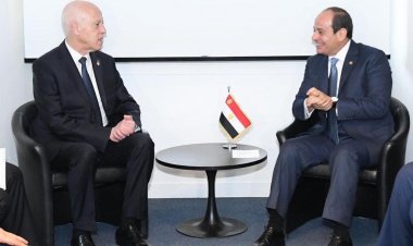 السيسي يلتقي نظيره التونسي على هامش قمة "ميثاق التمويل العالمي الجديد"